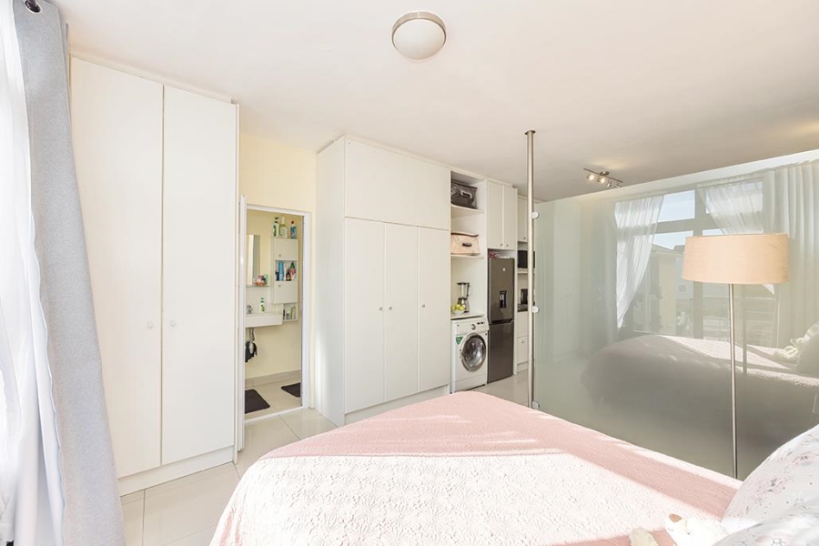 1 Bedroom Property for Sale in Observatory Western Cape